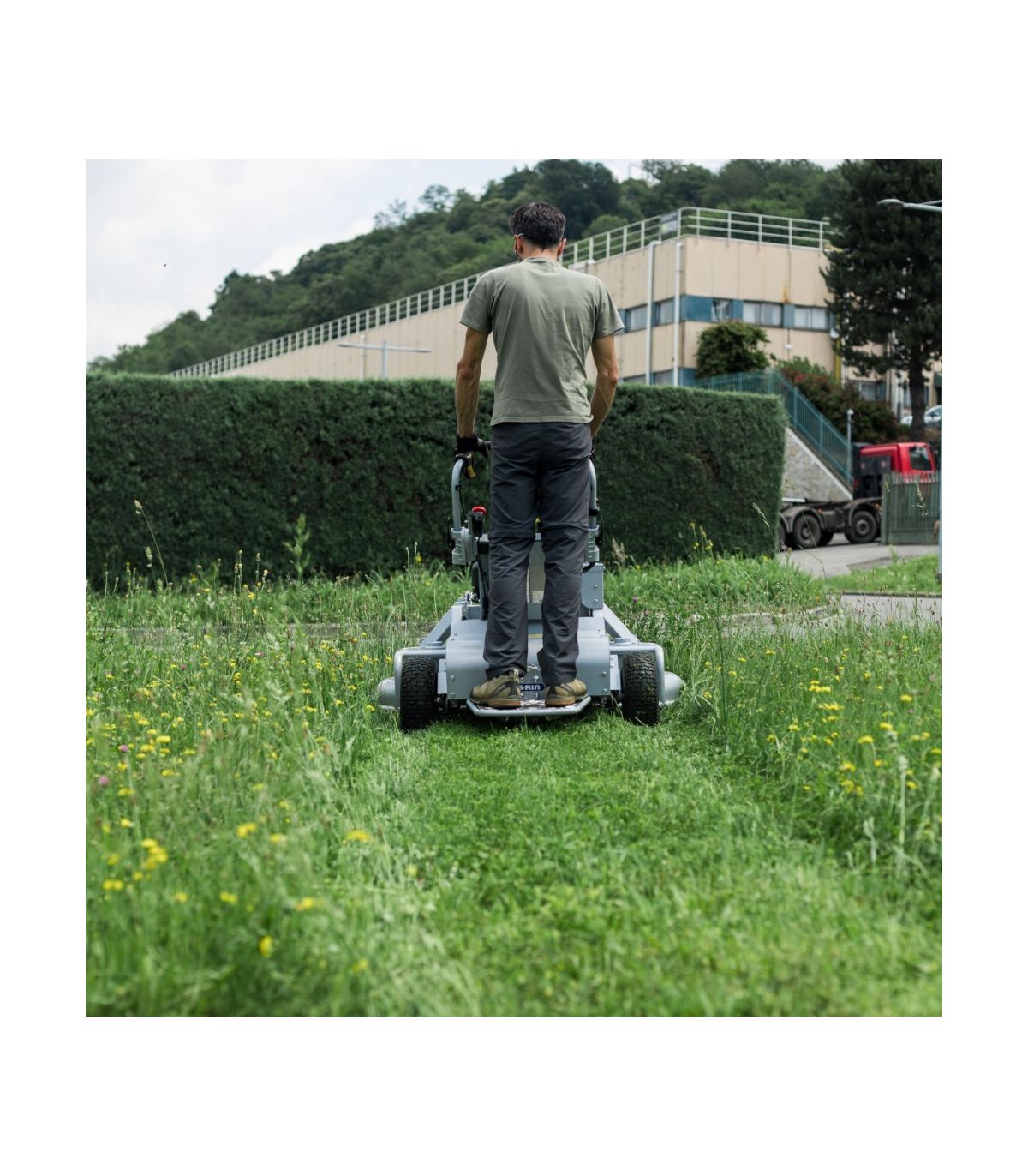 Aufsitzplattform für Grin-Aufsitzmäher – Stehposition – ASM-0175